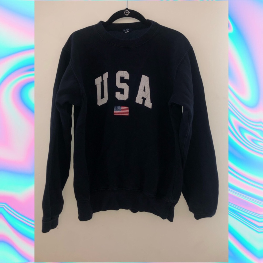 Brandy Melville crewneck 🦋